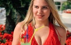 Екатерина Боярская показала свою грудь 5-ого размера во время новой фотосессии