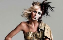 Аня Рубик с раздвоением личности для Vogue Paris
