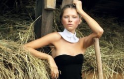 Юлиана Деменьтева примерила образ украинской амиши для Elle