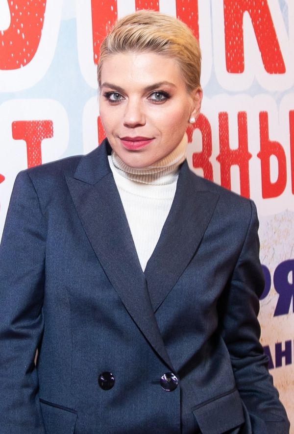 , Ella Original, , , , ,       08.10.19 /  - 49