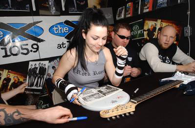 Evanescence Photo ( )   /  - 60