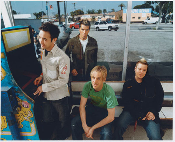 Hoobastank Photo ( )  