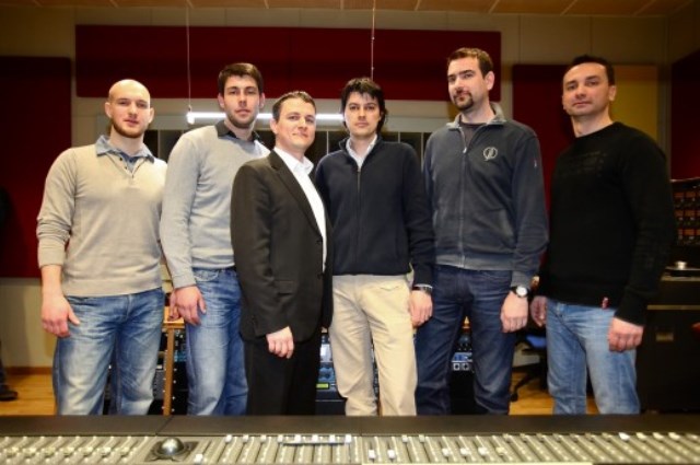 Klapa Ensemble Photo (  )  2013  /  - 4