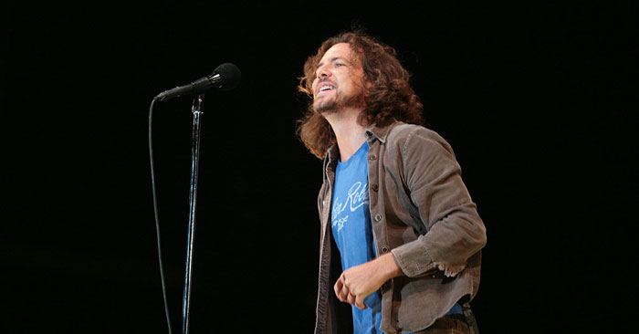 Pearl Jam Photo (  )   /  - 6