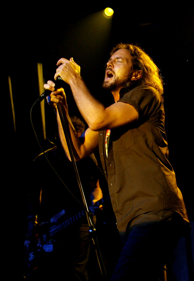 Pearl Jam Photo (  )   /  - 7