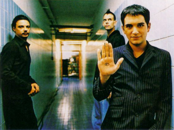 Placebo Photo ( )   /  - 11