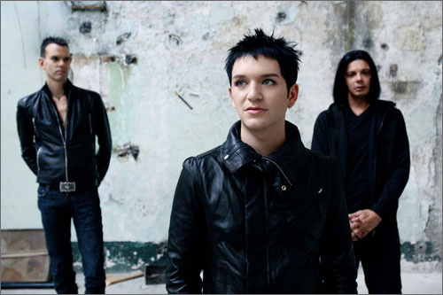 Placebo Photo ( )   /  - 19