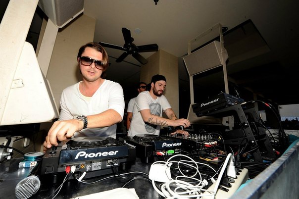 Swedish House Mafia Photo (   )     /  - 15