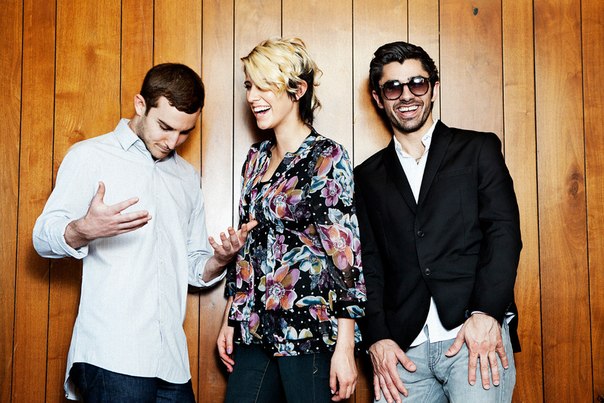 The Cataracs Photo ( )  -/-  /  - 18