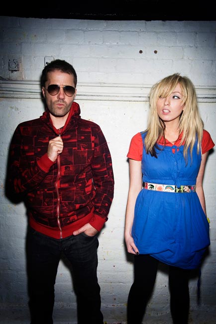 The Ting Tings Photo (  )   /  - 6