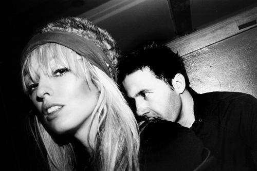 The Ting Tings Photo (  )   /  - 7