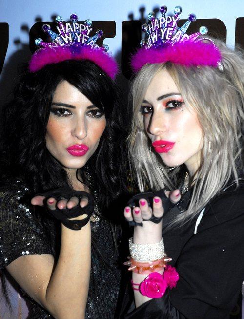 The Veronicas Photo ( )   /  - 7