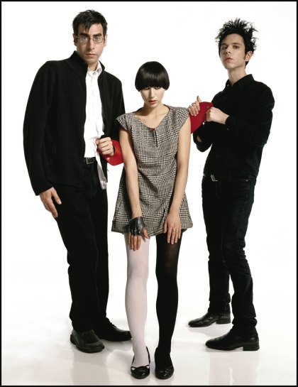 Yeah Yeah Yeahs Photo (   )   /  - 13