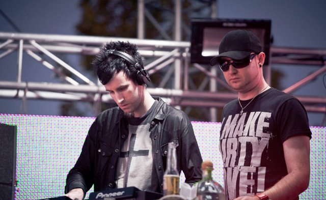 Knife Party ( )