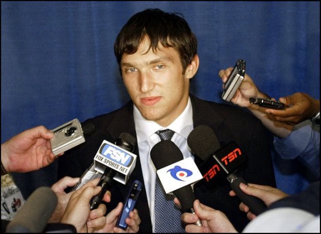    (Aleksandr Ovechkin Photo) ,   /  - 16