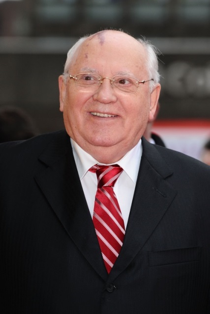    (Mikhail Gorbachev Photo) ,       /  - 8