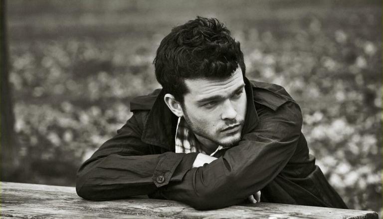 Alden Ehrenreich Photo (  )  ,        /  - 8