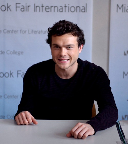 Alden Ehrenreich Photo (  )  ,        /  - 16