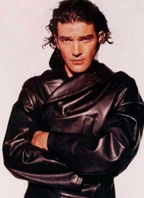 Antonio Banderas ( )  /  - 25