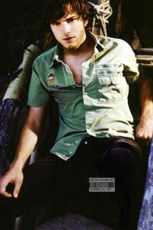 Ashton Kutcher Photo (  )  ,   ,     /  - 72