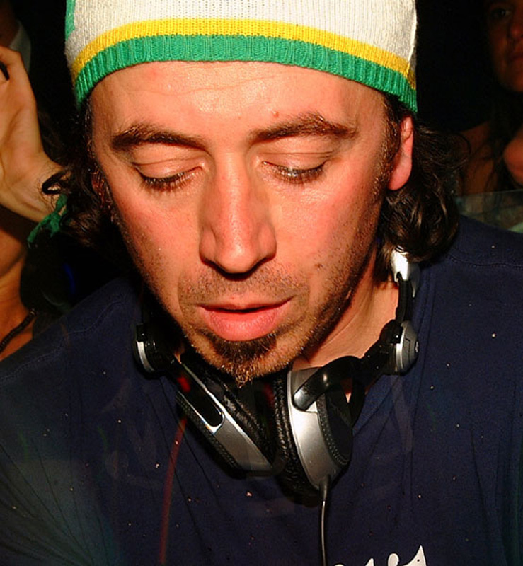 Benny Benassi Photo (  )   /  - 6