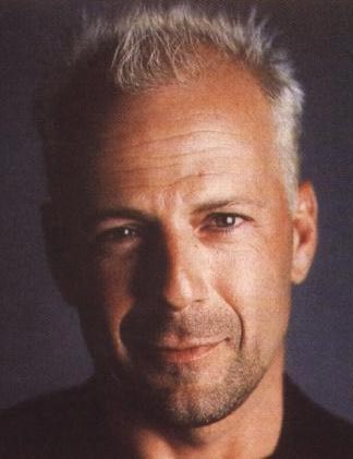 Bruce Willis Photo (  )   /  - 18