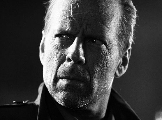 Bruce Willis Photo (  )   /  - 29