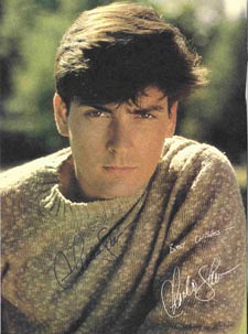 Charlie Sheen Photo (  )   /  - 9