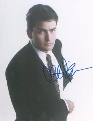 Charlie Sheen Photo (  )   /  - 12