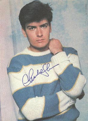 Charlie Sheen Photo (  )   /  - 15