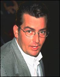 Charlie Sheen Photo (  )   /  - 20