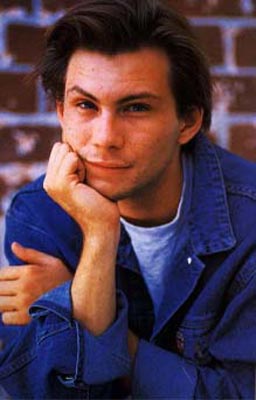 Christian Slater Photo (  )    /  - 22