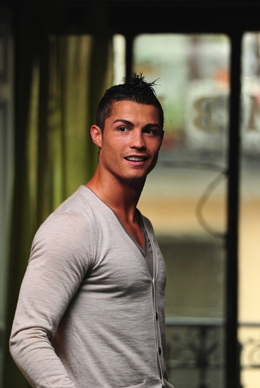 Cristiano Ronaldo Photo (  )  ,          /  - 24