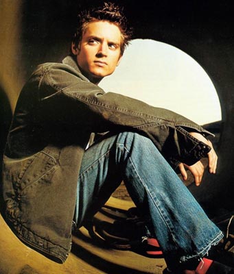 Elijah Wood Photo (  )    /  - 8