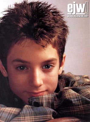 Elijah Wood Photo (  )    /  - 24