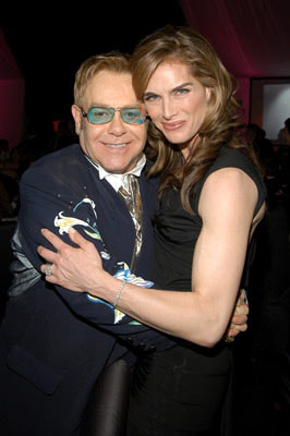 Elton John Photo (  )      /  - 23