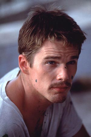 Ethan Hawke Photo (  )    /  - 26