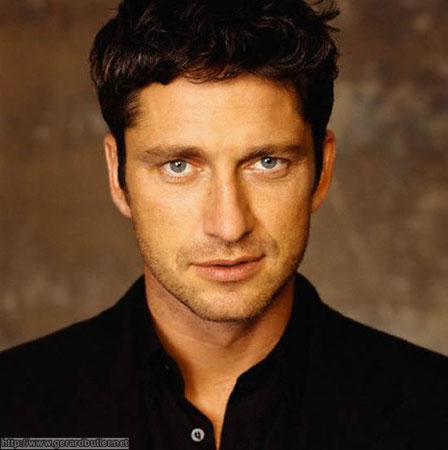 Gerard Butler Photo (  )    /  - 16