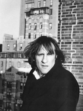 Gerard Depardieu Photo (  )    /  - 3