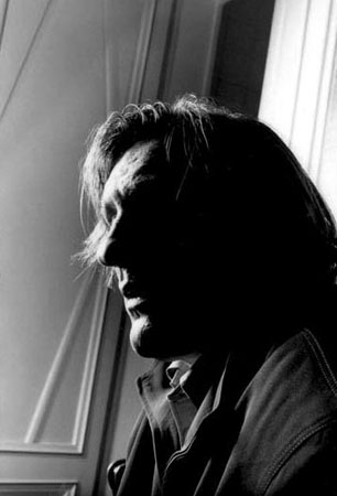 Gerard Depardieu Photo (  )    /  - 8