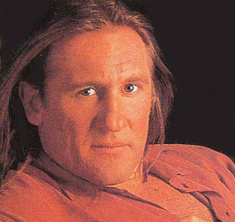 Gerard Depardieu Photo (  )    /  - 9