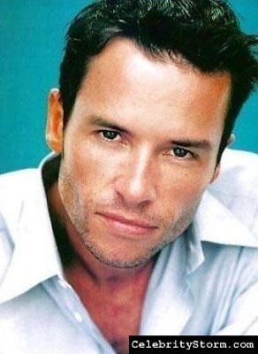 Guy Pearce Photo (  )    /  - 9