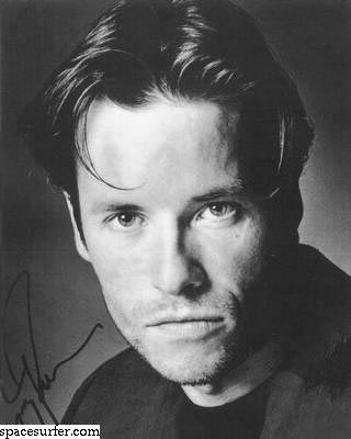 Guy Pearce Photo (  )    /  - 19