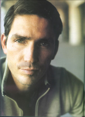 James Caviezel Photo (  )    /  - 11