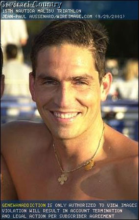 James Caviezel Photo (  )    /  - 20