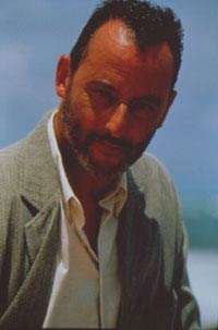 Jean Reno Photo (  )    /  - 16