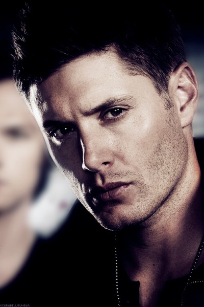 Jensen Ackles Photo (  )  ,      /  - 17