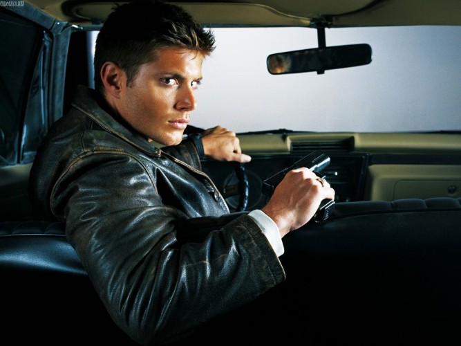 Jensen Ackles Photo (  )  ,      /  - 21