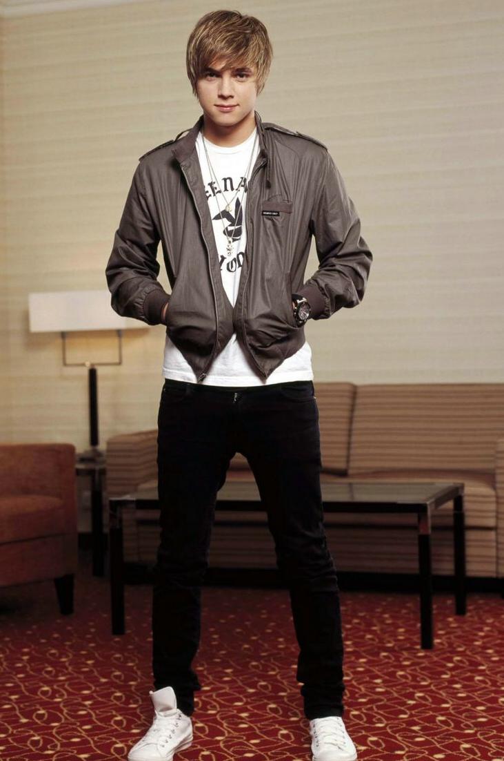 Jesse McCartney Photo (  )   /  - 14