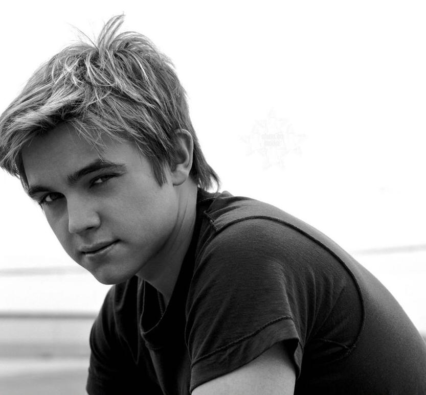 Jesse McCartney Photo (  )  